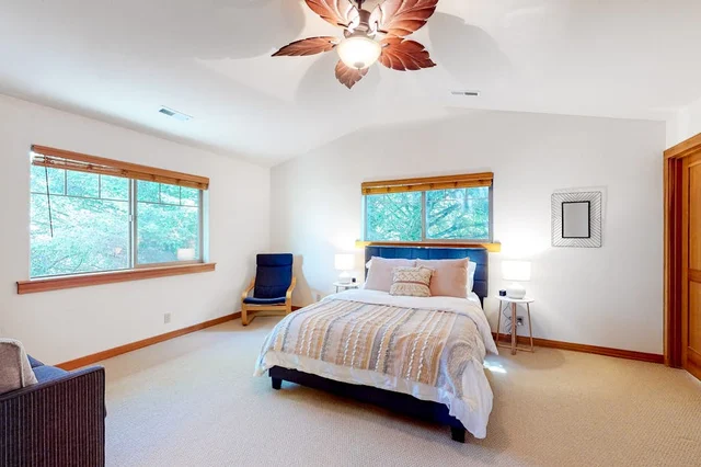 Bedroom 3 image 1
