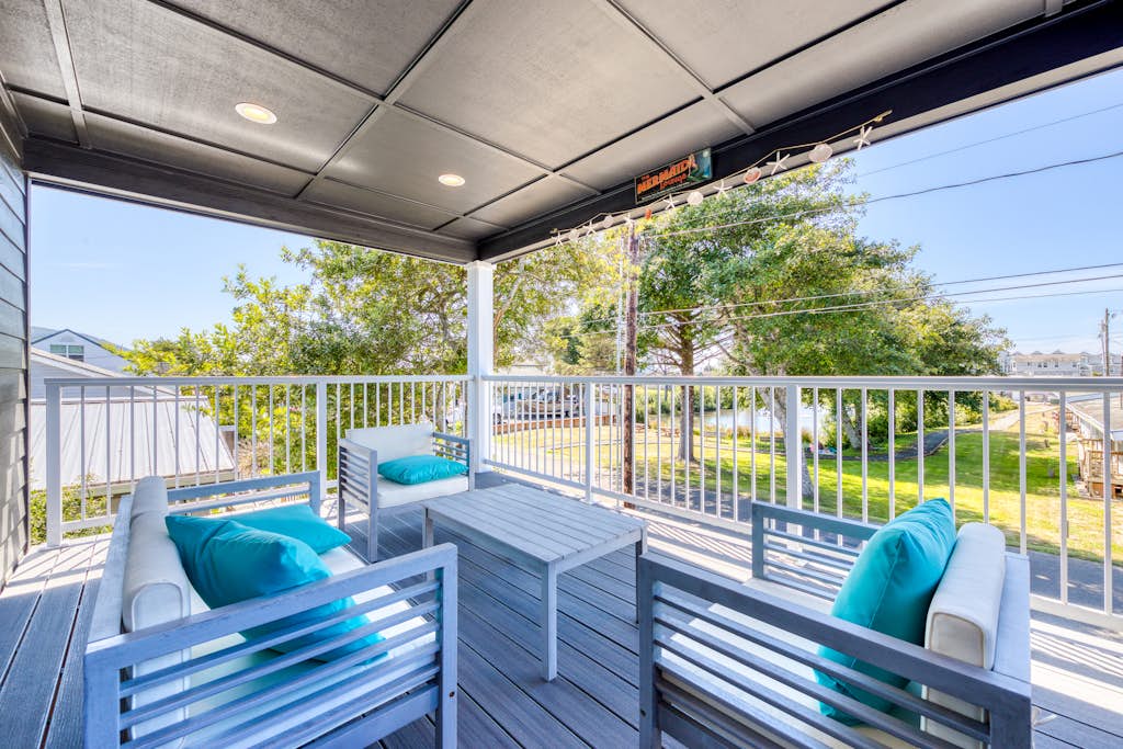 Home in Rockaway Beach property photo 1