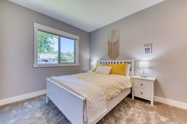 Bedroom 1 image 1