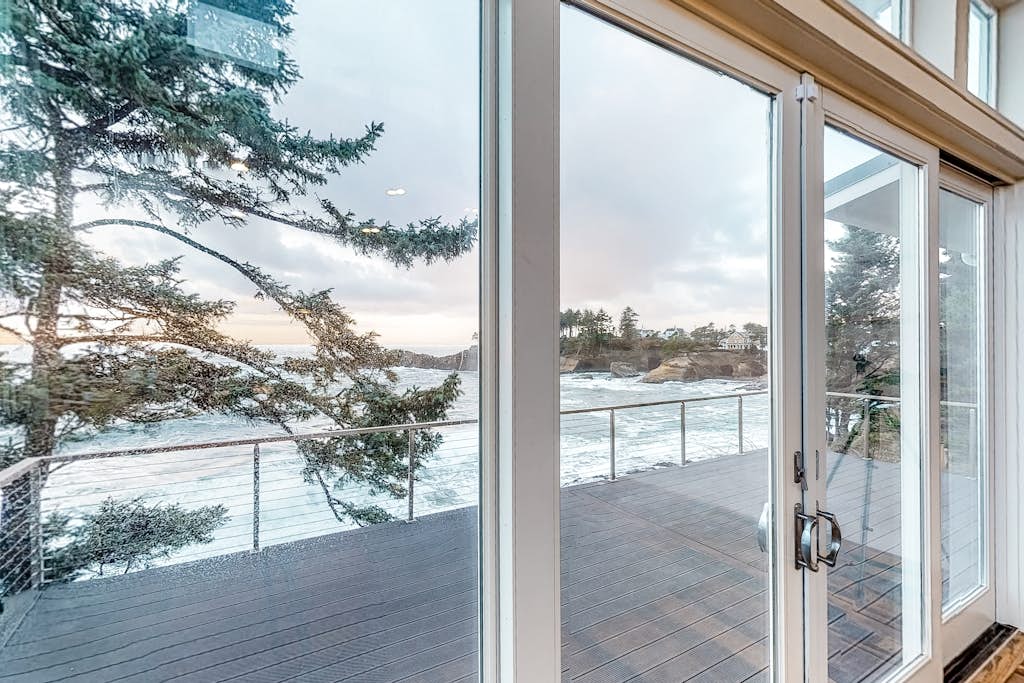Home in Depoe Bay property photo 1