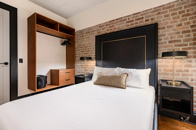 Bedroom 1 image 1