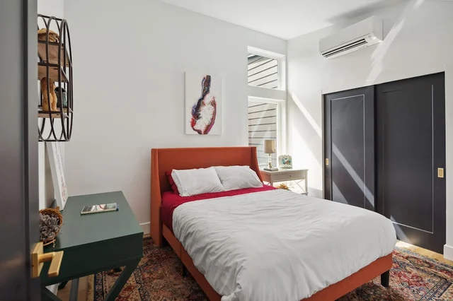 Bedroom 1 image 1