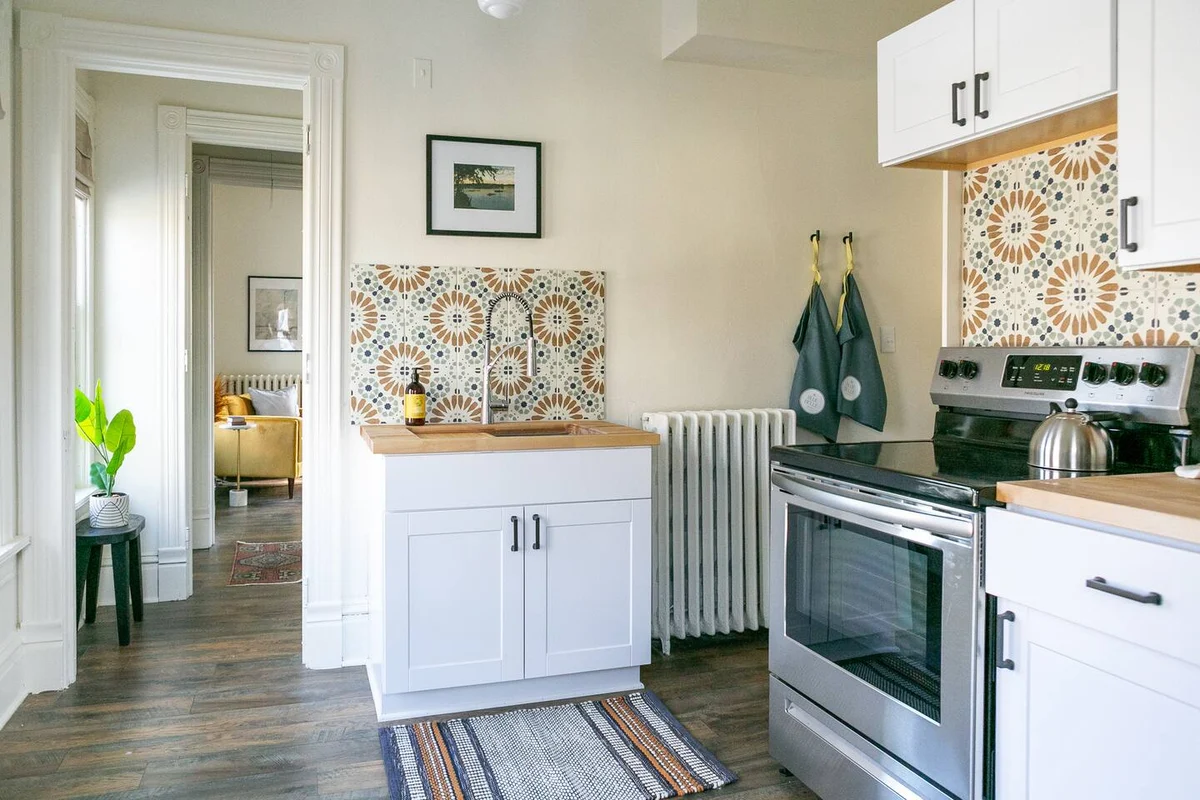 Charming Historic Upper Walk to Downtown & Lakes #17