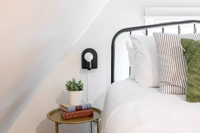 BEDROOM image 1