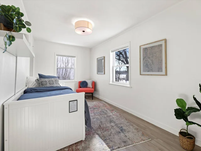 BEDROOM image 1
