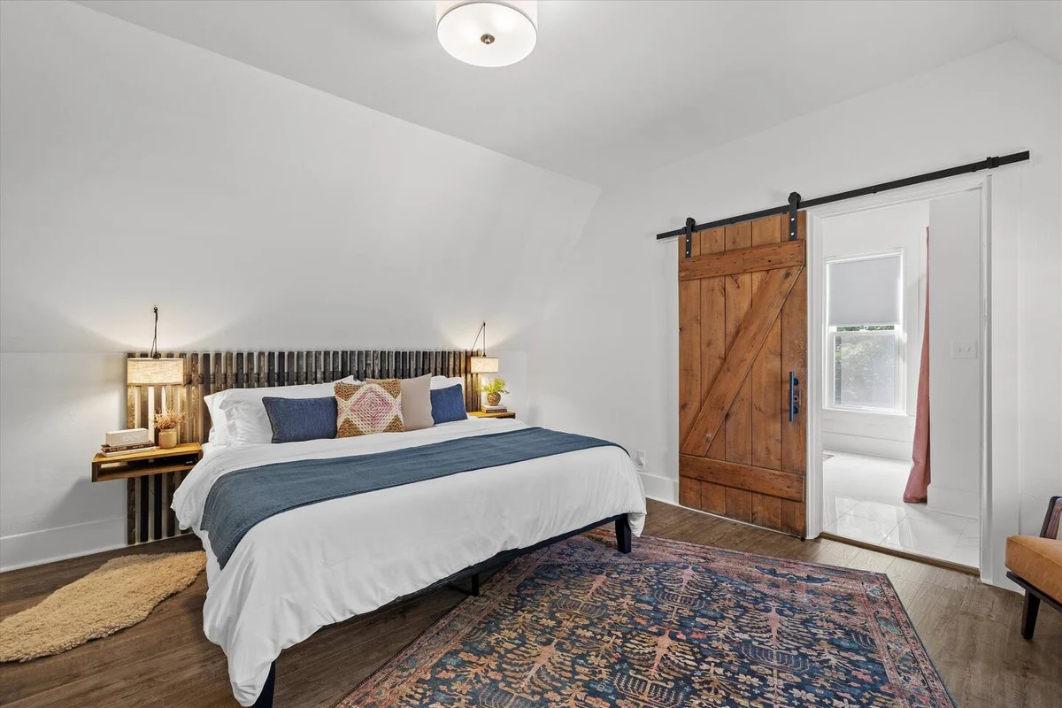 Stylish Retreat Near Wedding Venues + Fire Pit #3