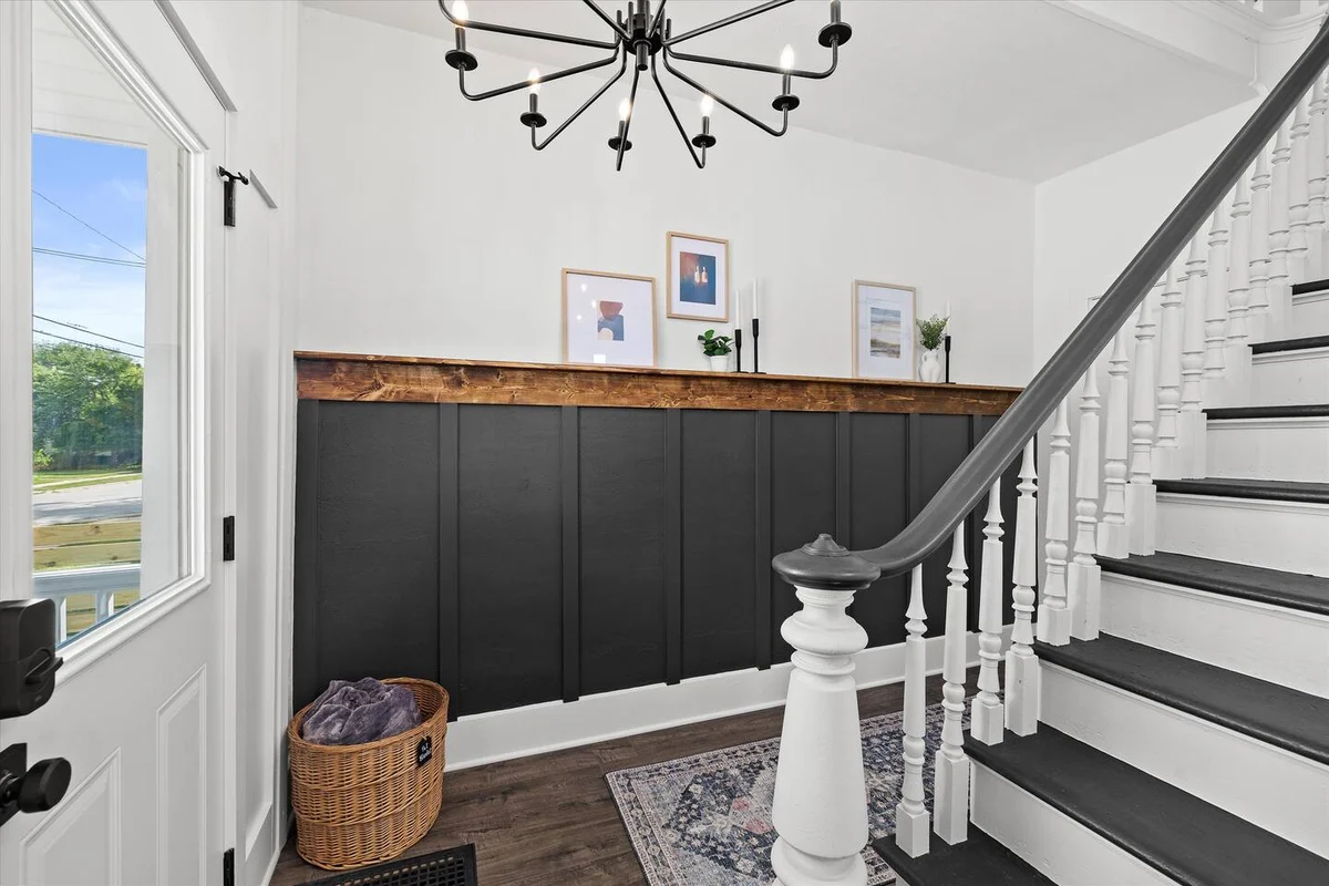 Stylish Retreat Near Wedding Venues + Fire Pit #29