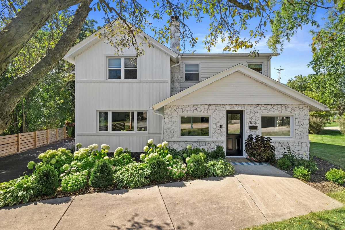 Lakeview Retreat | Main & Guest House, Sleeps 10 #42