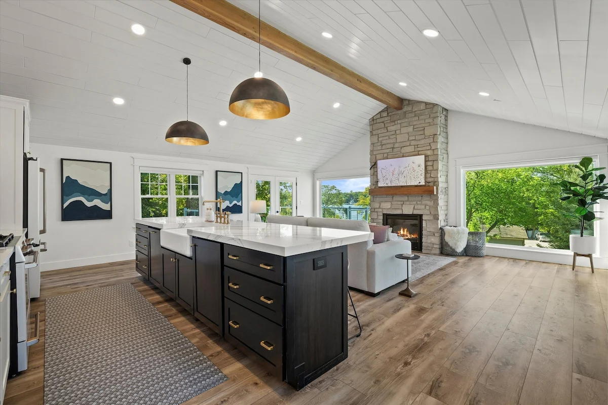 Lakeview Retreat | Main & Guest House, Sleeps 10 #14