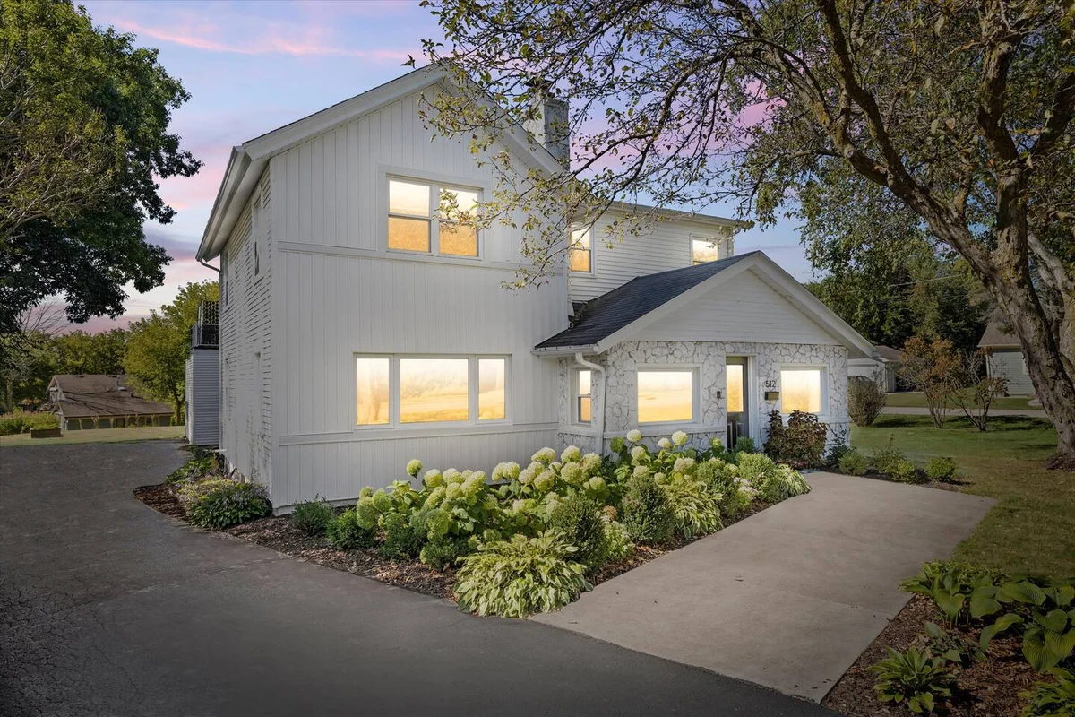 Lakeview Retreat | Main & Guest House, Sleeps 10 #52
