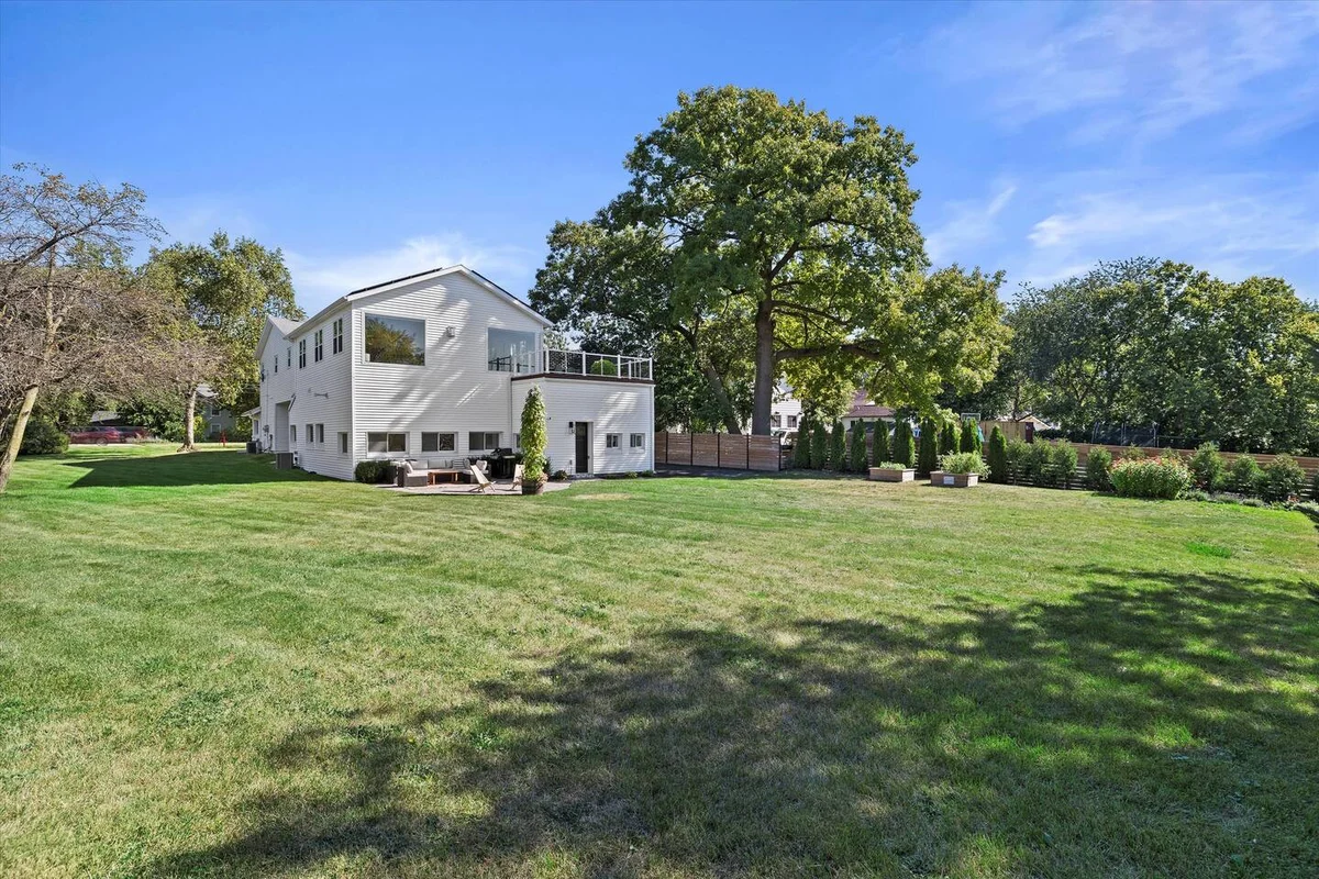 Lakeview Retreat | Main & Guest House, Sleeps 10 #55