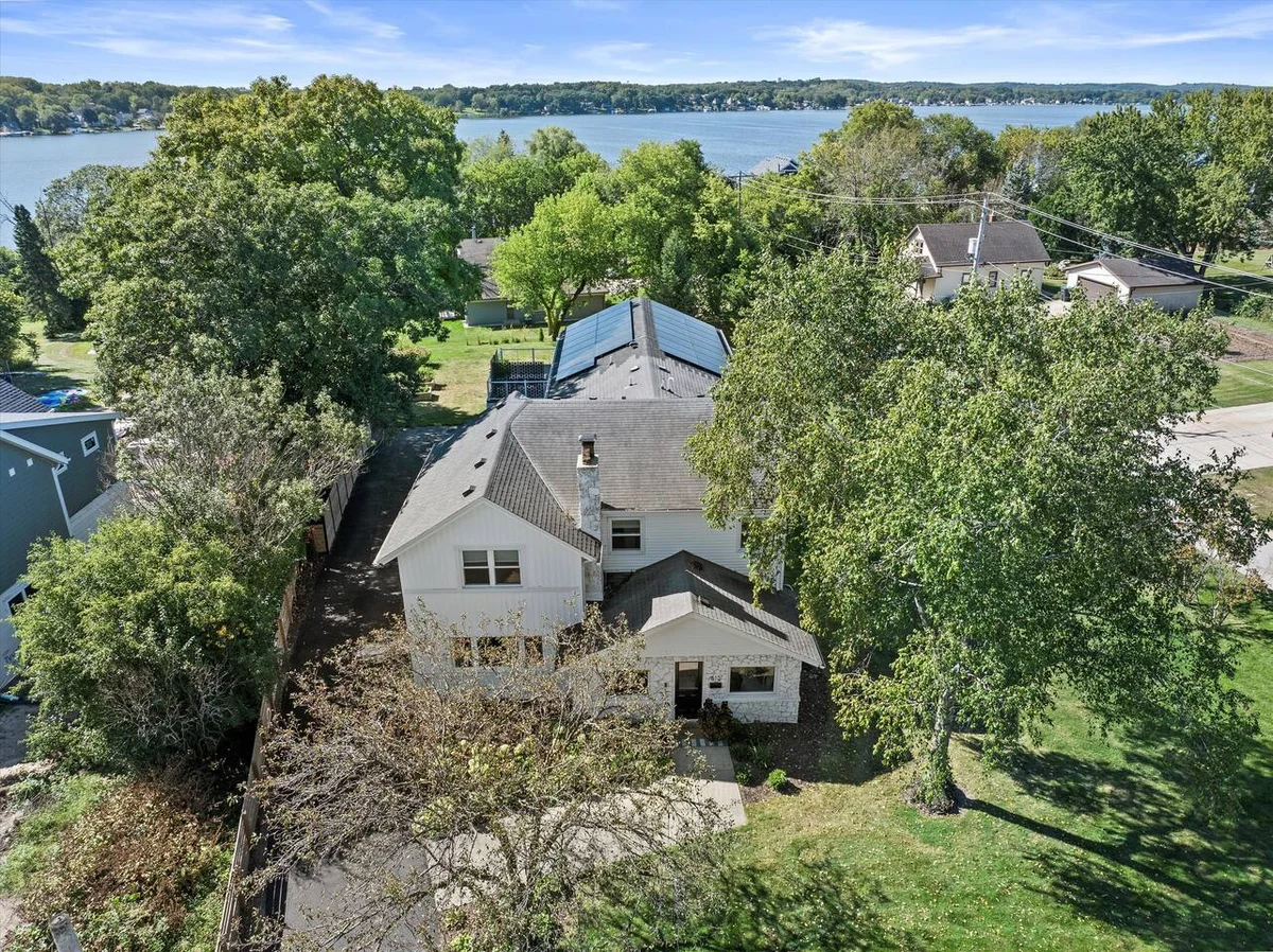 Lakeview Retreat | Main & Guest House, Sleeps 10 #57