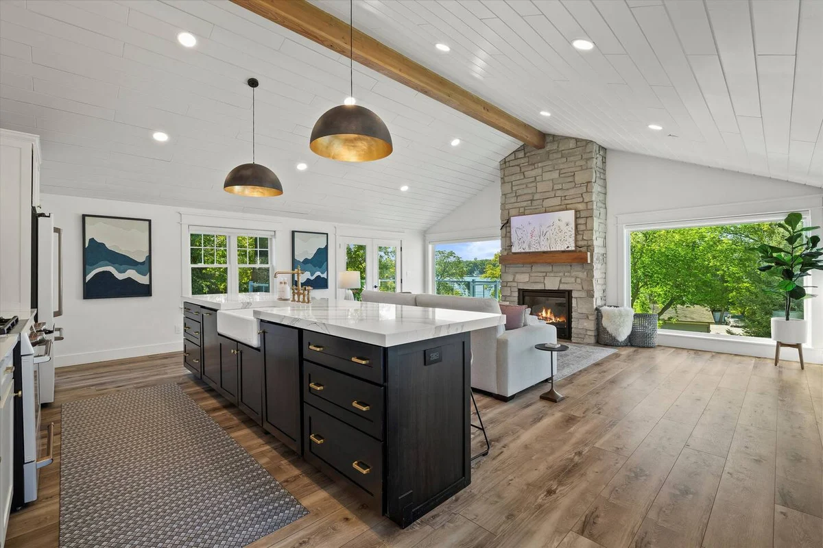 Designer Home with Upper Balcony & Lake Views #14
