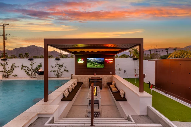 Santa Barbara-Style Desert Retreat property photo 11