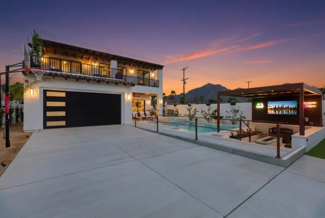 Santa Barbara-Style Desert Retreat property photo 6
