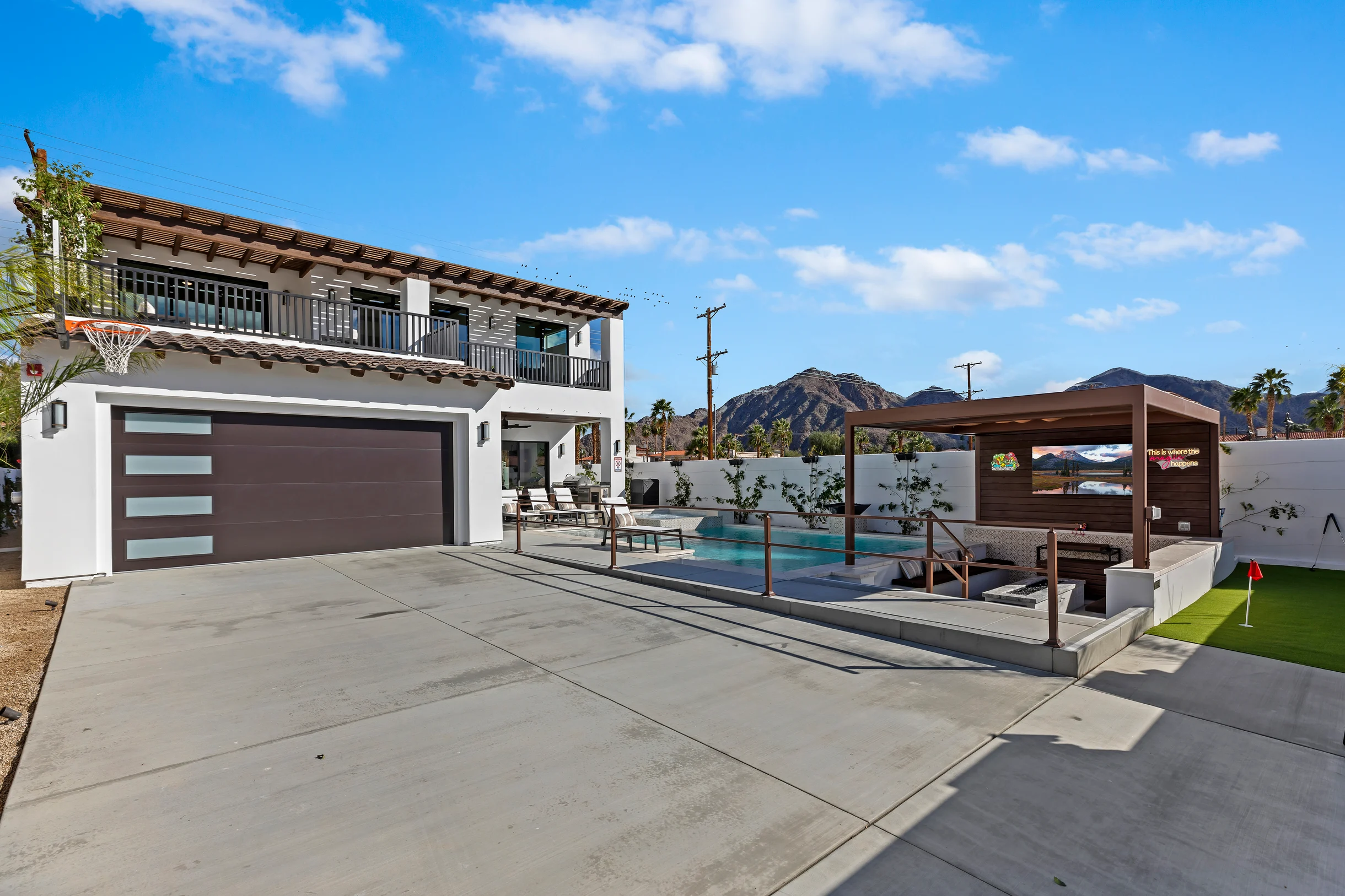 Home in La Quinta property photo 8