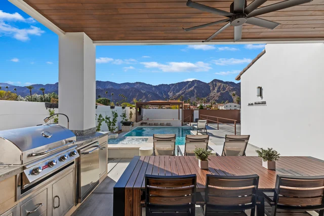 Santa Barbara-Style Desert Retreat property photo 16