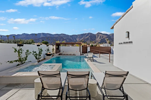 Santa Barbara-Style Desert Retreat property photo 15