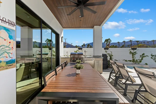 Santa Barbara-Style Desert Retreat property photo 17