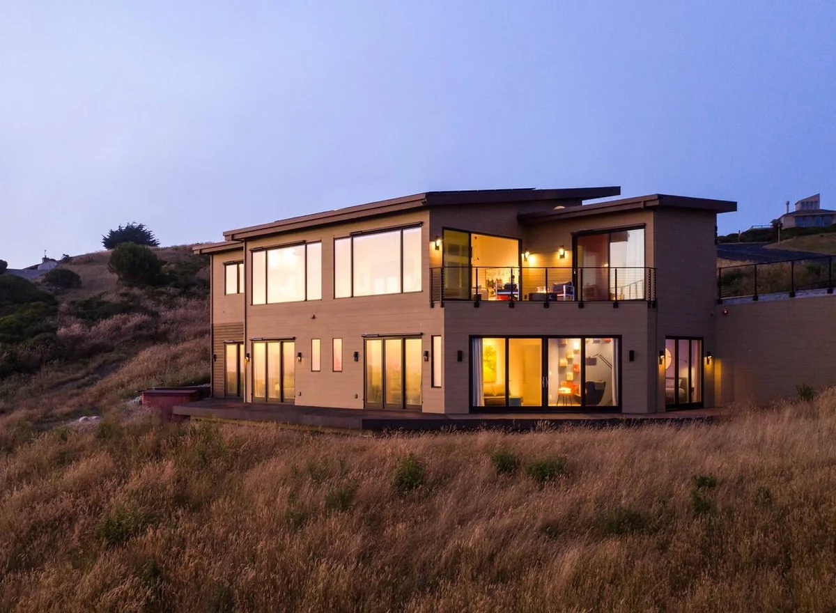 Sky House • Designer Retreat w/ Spa, Theater & Gym #19