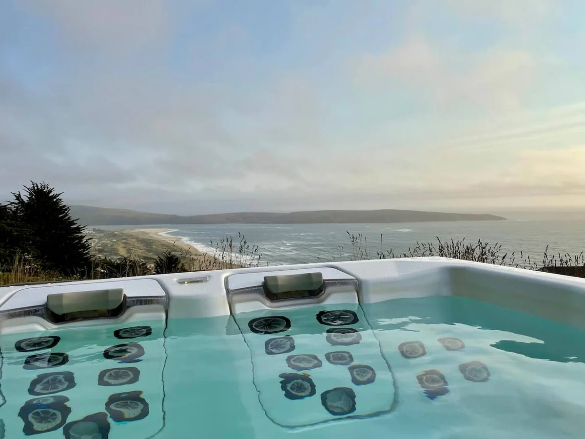 Sky House • Designer Retreat w/ Spa, Theater & Gym #40
