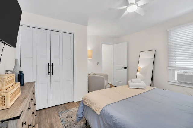 Bedroom 1 image 1