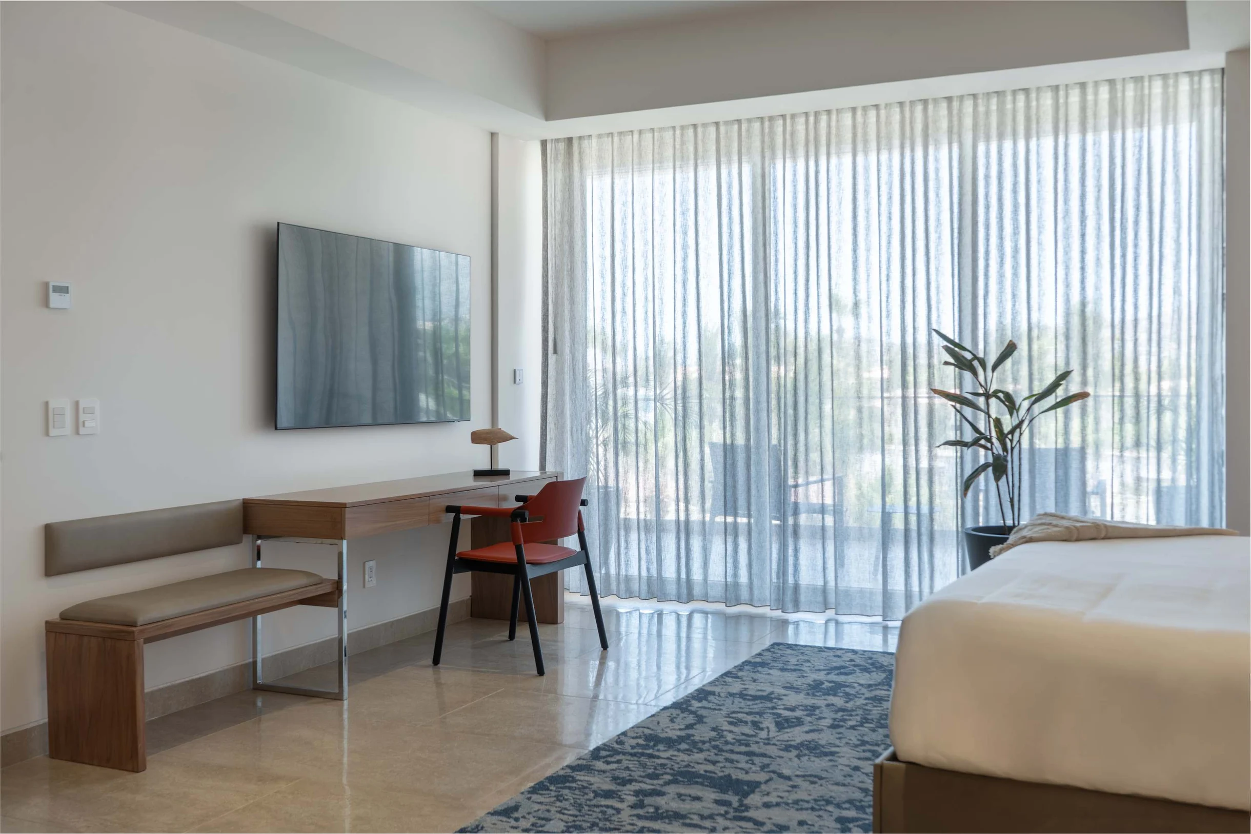 2 BR OV LF - 403 #118