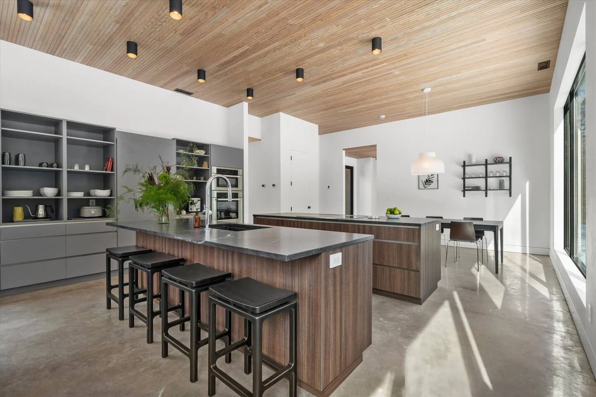 Cedar & Glass | Fish Creek Architectural Retreat #86