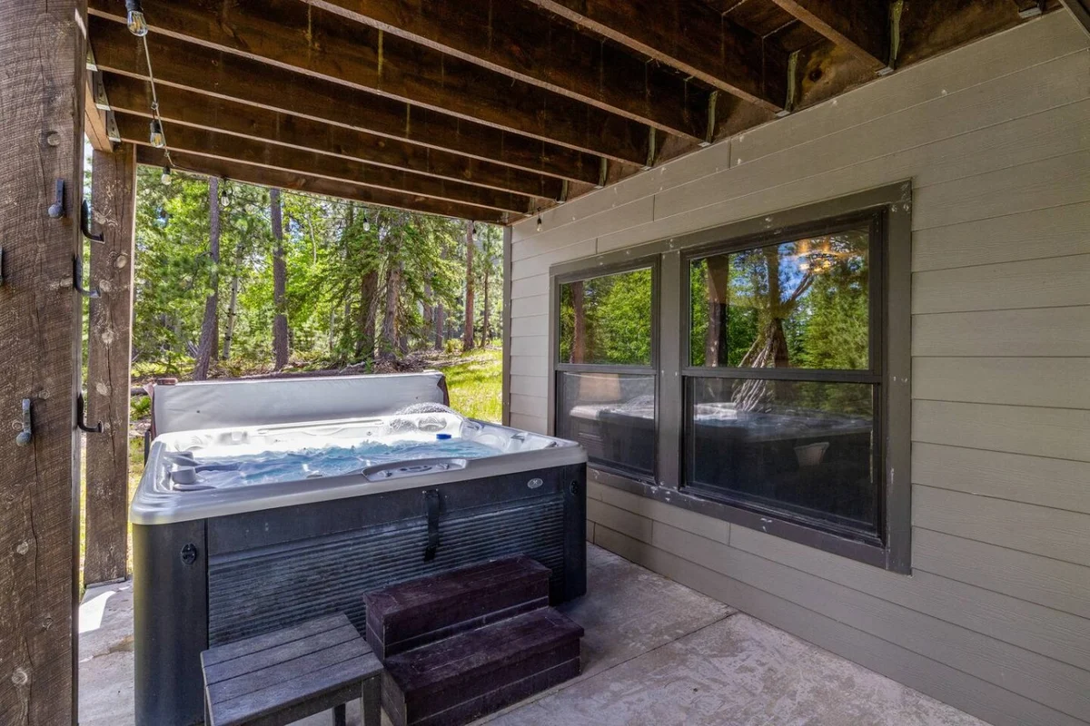 Home in Lead property photo 2