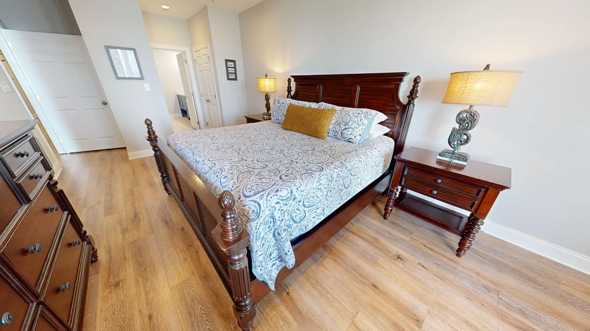 Bedroom 3 image 1
