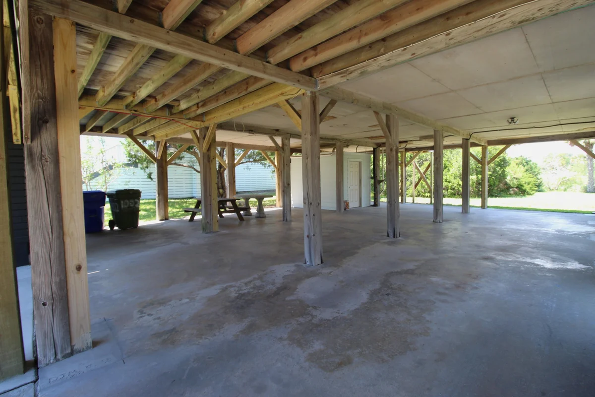 Deck image 1