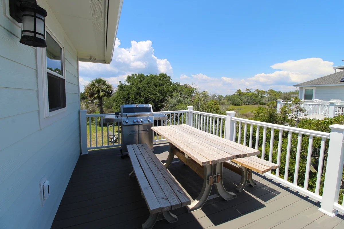 Screened Porch image 1