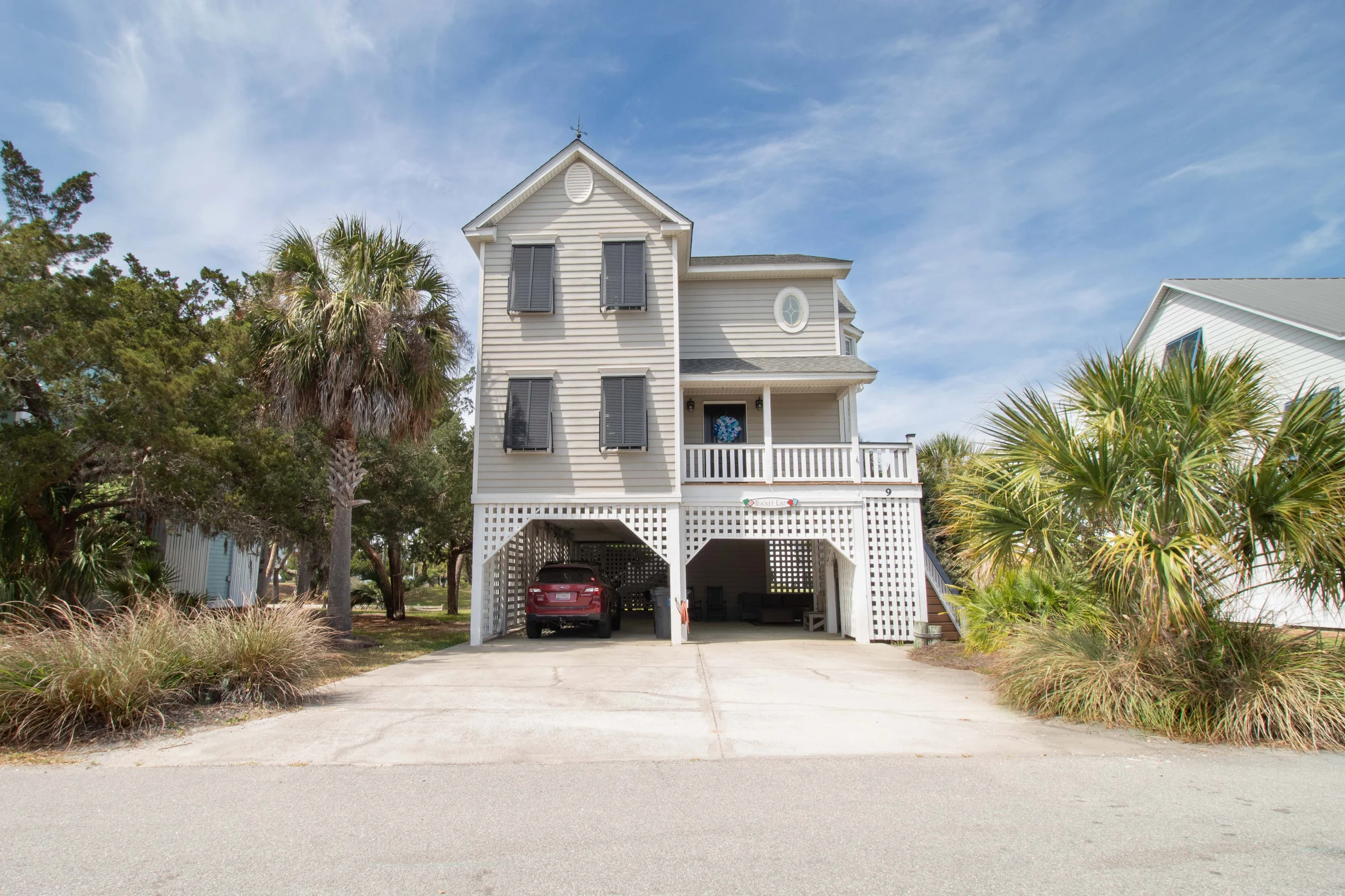 Property in Edisto Island property photo 1