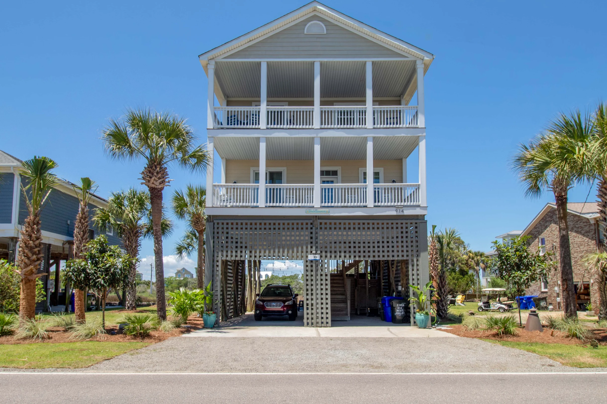 Property in Folly Beach property photo 1