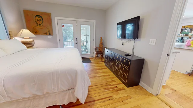 Bedroom 1 image 1