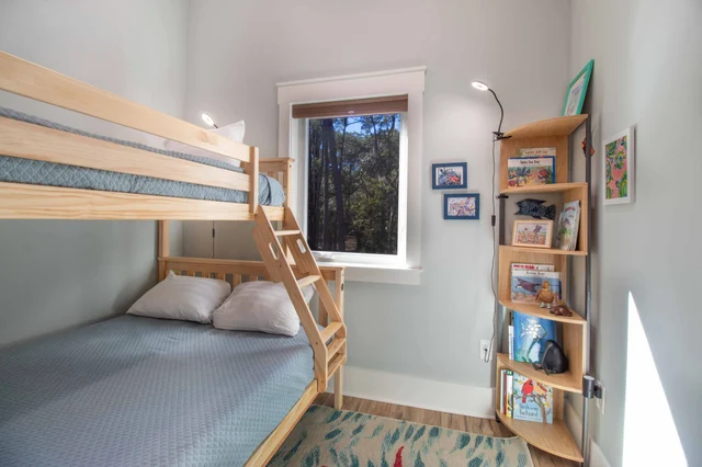 Bedroom 3 image 1