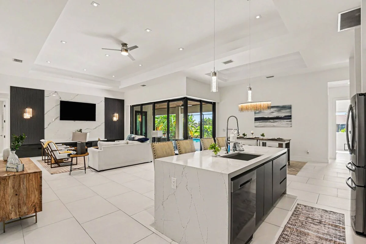 Home in Cape Coral property photo 2