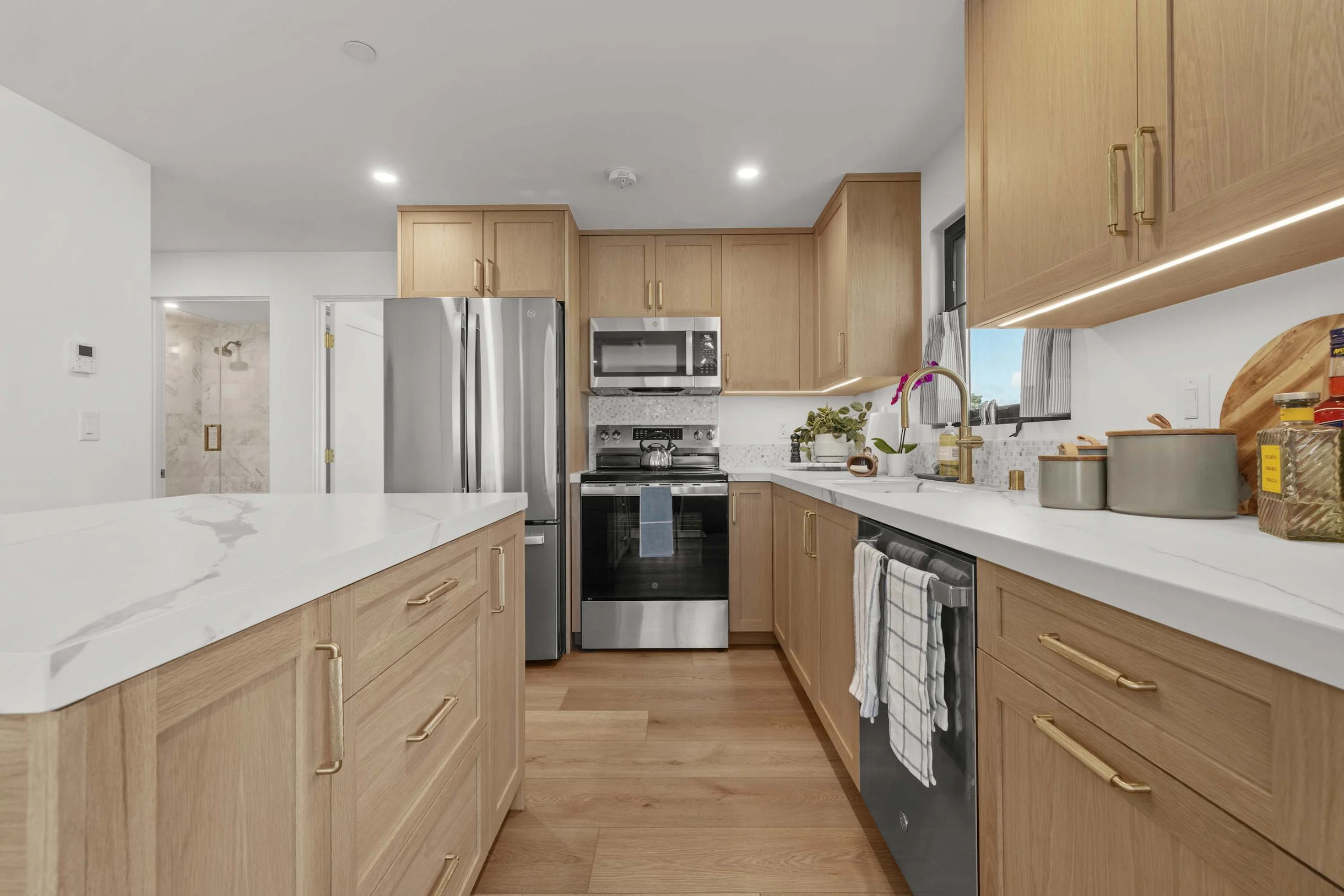 4BR | Steps to Beach + Bay: BBQ, Dog Friendly #9