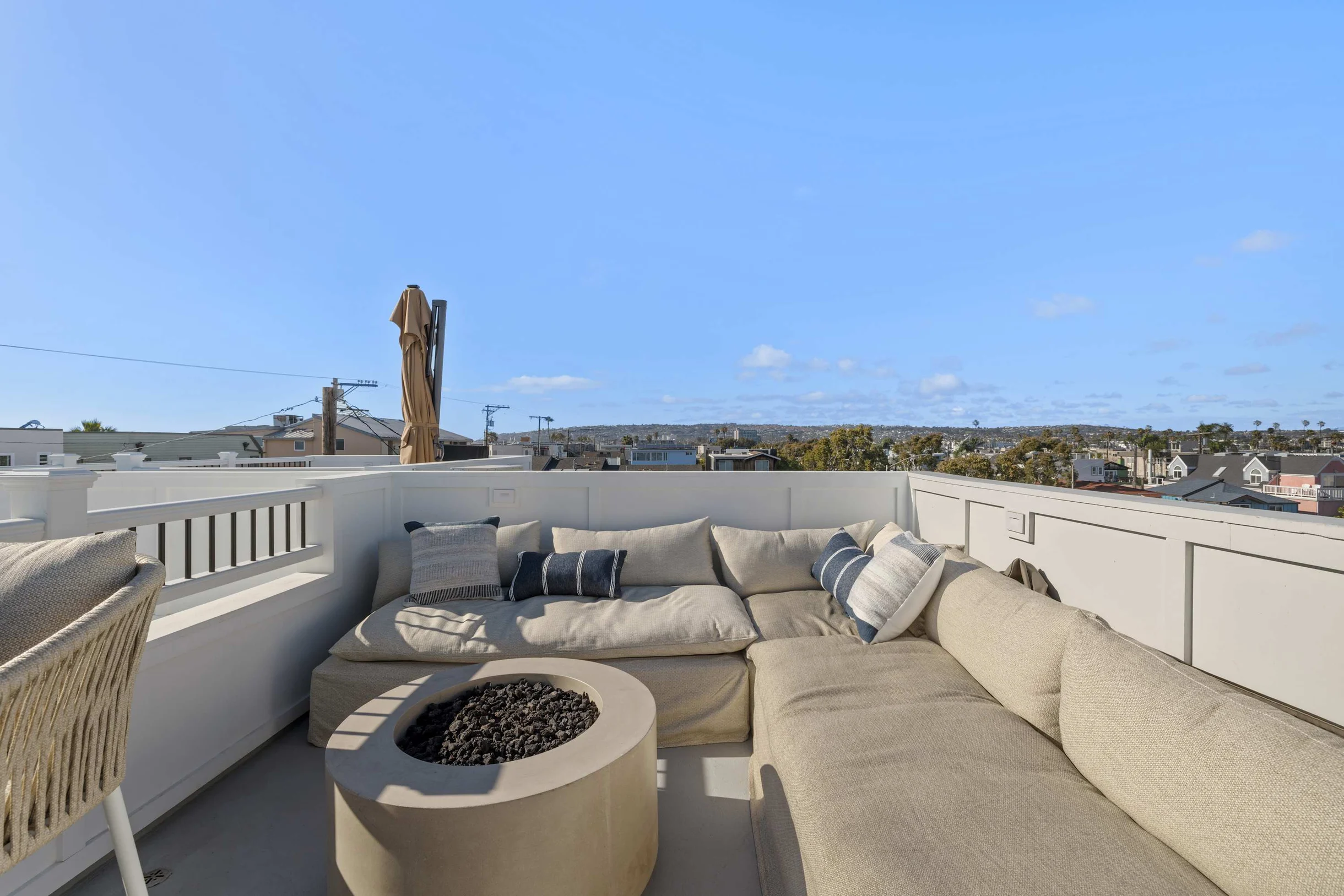 4BR | Steps to Beach + Bay: BBQ, Dog Friendly #31