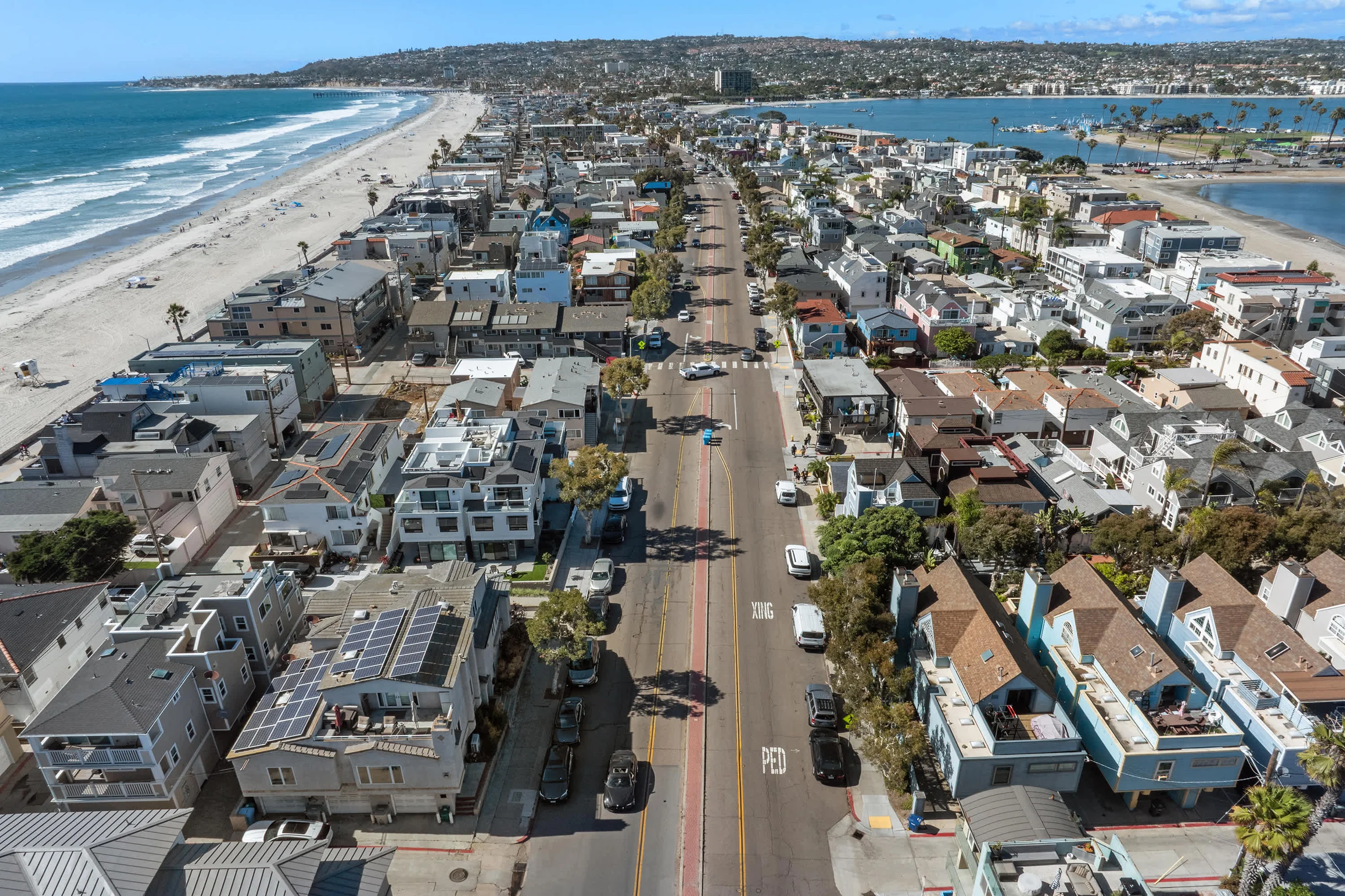 4BR | Steps to Beach + Bay: BBQ, Dog Friendly #56