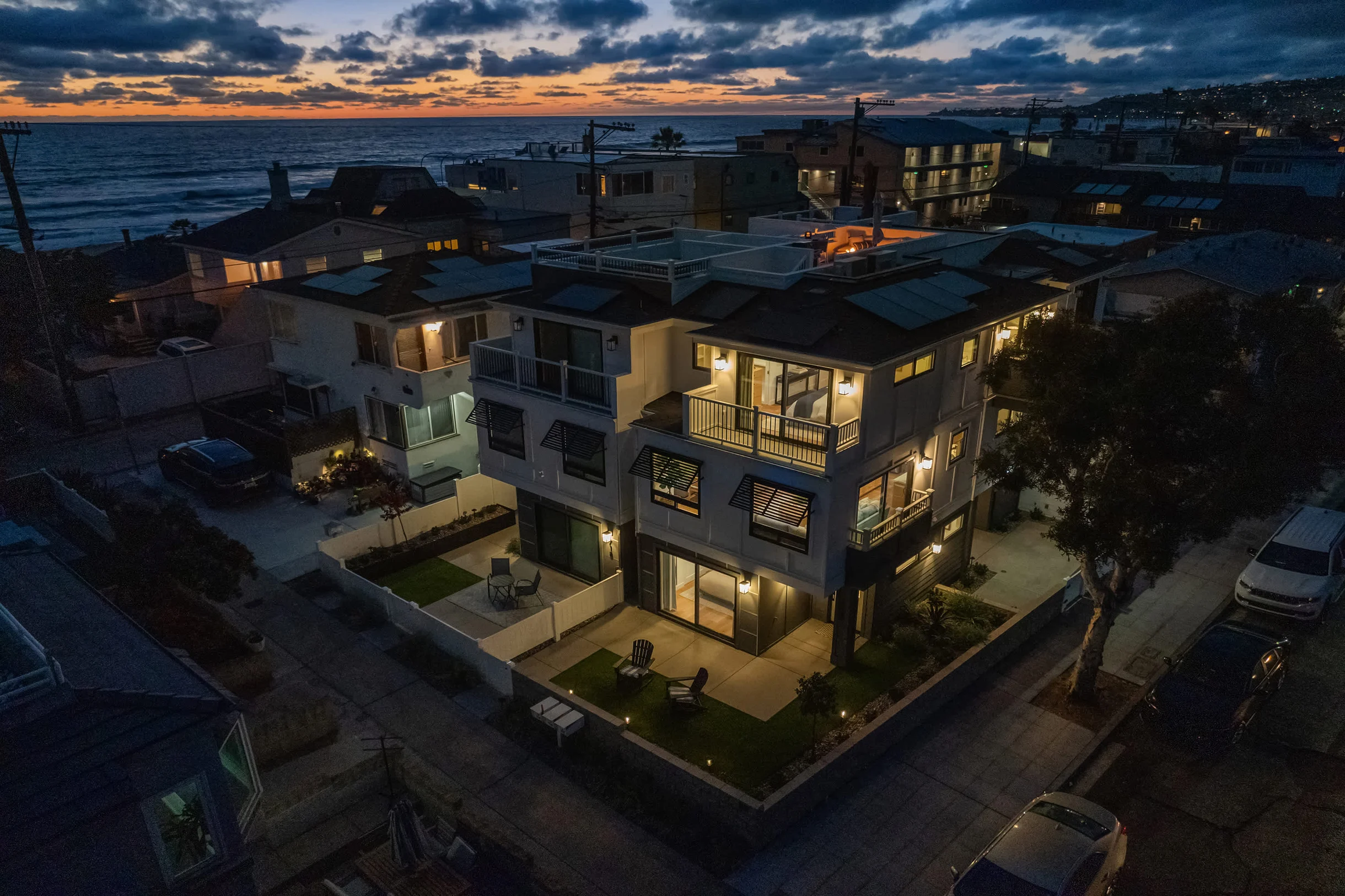4BR | Steps to Beach + Bay: BBQ, Dog Friendly #59