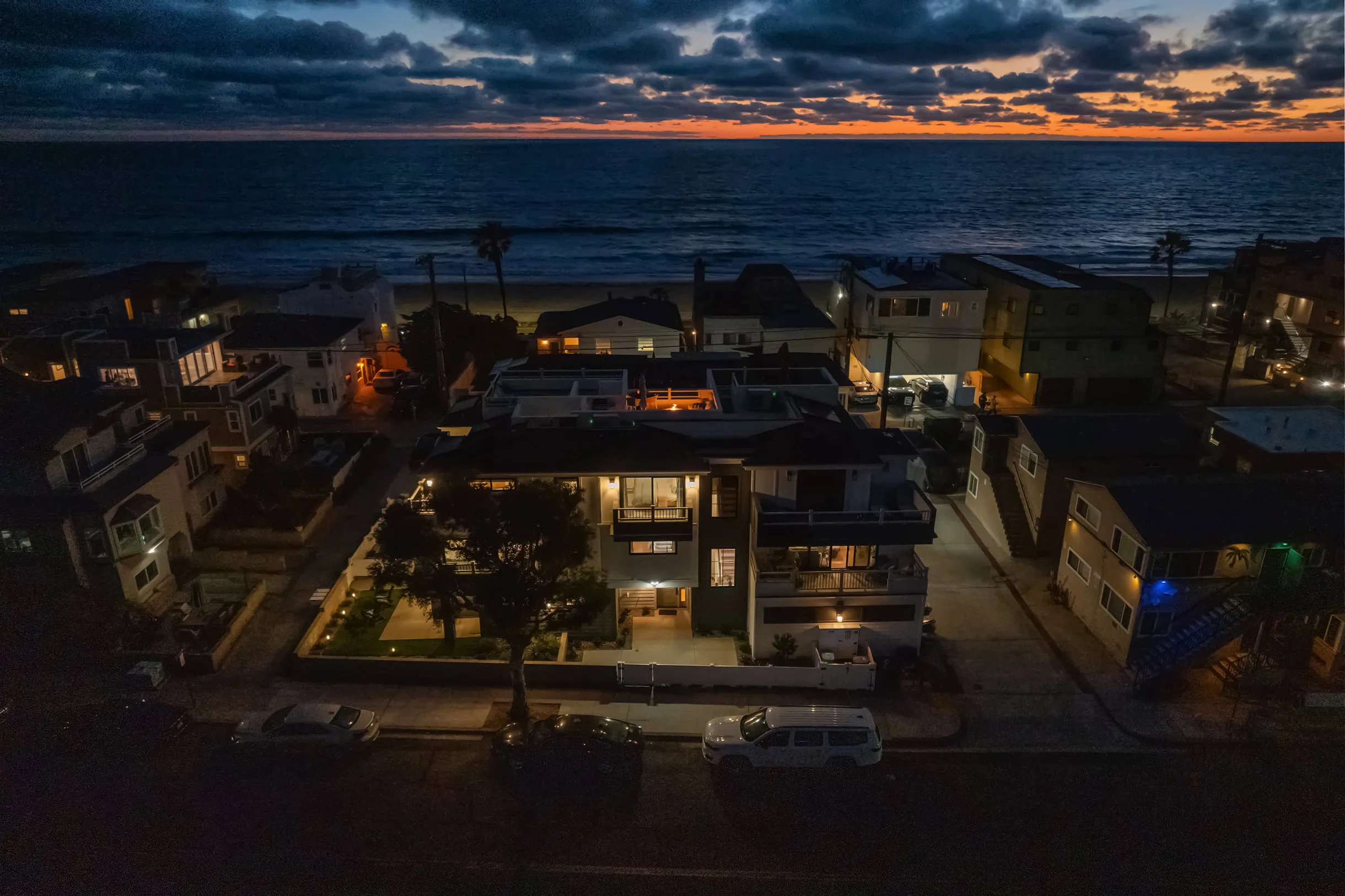 4BR | Steps to Beach + Bay: BBQ, Dog Friendly #61