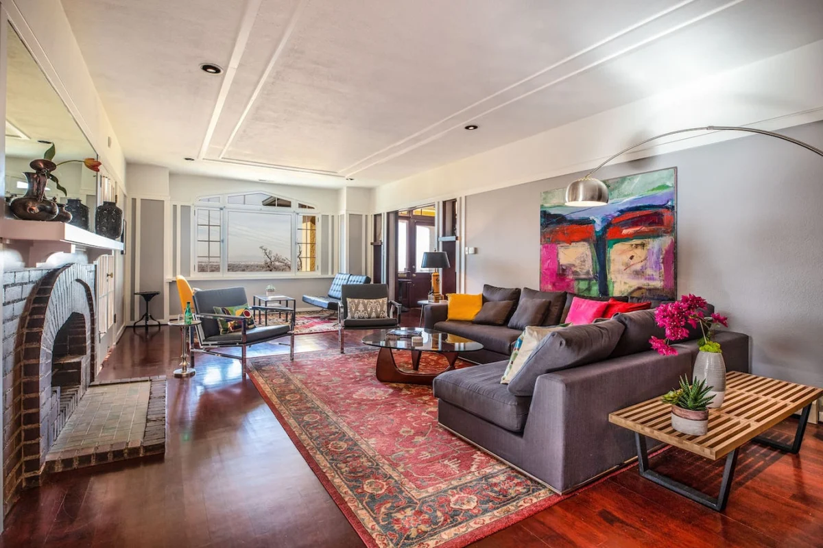 Home in Salt Lake City property photo 4