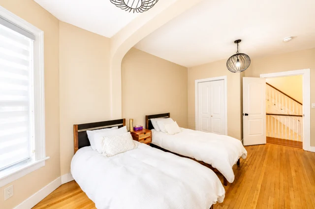 BEDROOM image 1