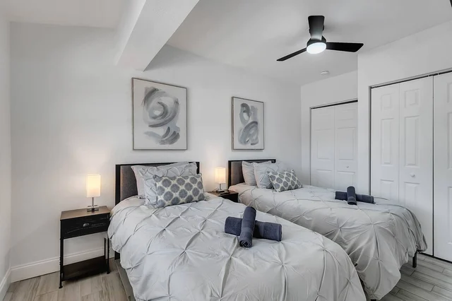 BEDROOM image 1