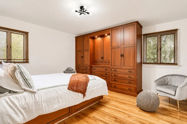 BEDROOM image 1