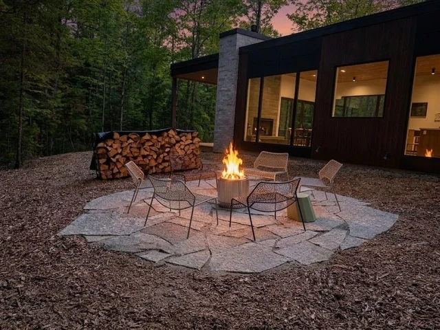 Cedar & Glass | Fish Creek Architectural Retreat #90