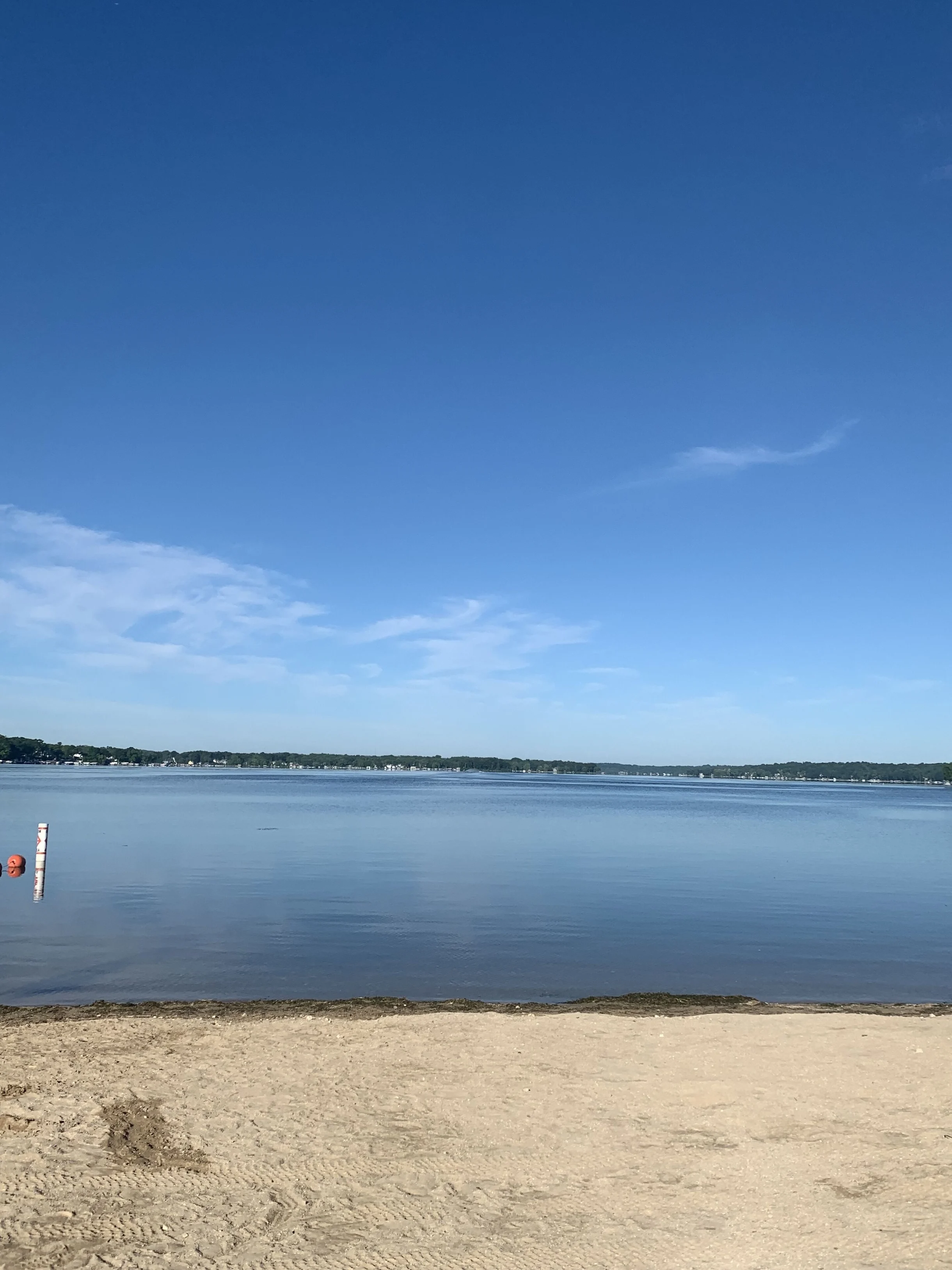 Well Appointed Home Steps from Pewaukee Lake #38