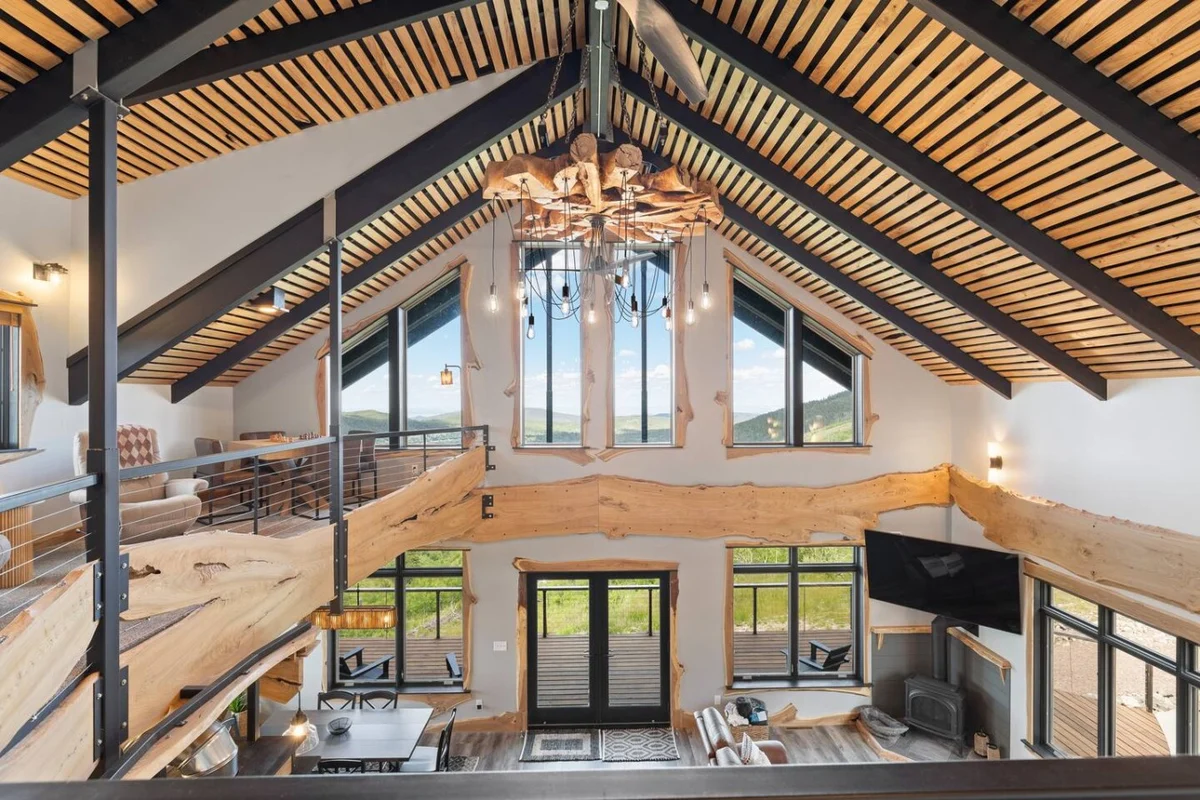 Home in Sturgis property photo 3