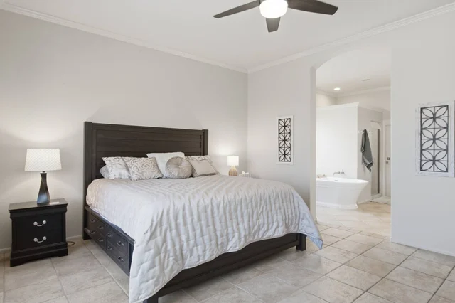 Bedroom 1 image 1